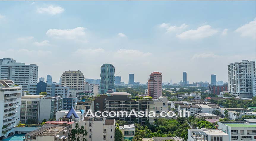  1  3 br Apartment for rent and sale in Sukhumvit ,Bangkok BTS Nana at Fully Furnished Apartment, Only 2 mins walk to BTS AA26129