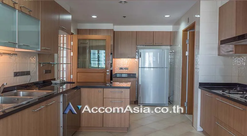 4  3 br Apartment for rent and sale in Sukhumvit ,Bangkok BTS Nana at Fully Furnished Apartment, Only 2 mins walk to BTS AA26129