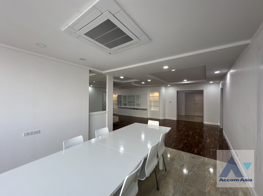 17  3 br Condominium for rent and sale in Sukhumvit ,Bangkok  at President Park Sukhumvit 24   AA26197