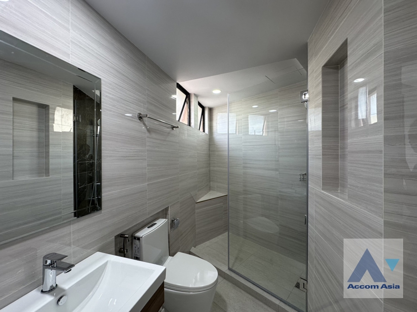 22  3 br Condominium for rent and sale in Sukhumvit ,Bangkok  at President Park Sukhumvit 24   AA26197