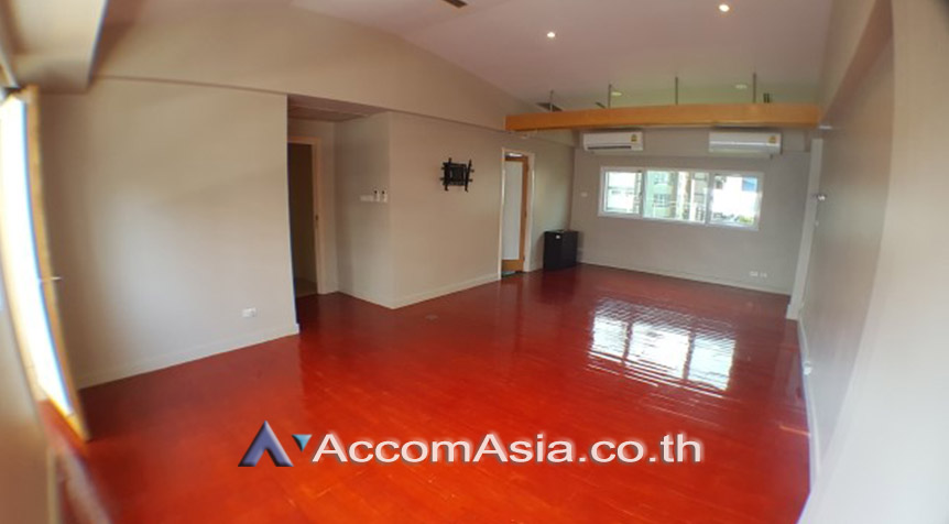 unitHome Office |  4 Bedrooms  Townhouse For Rent & Sale in Sukhumvit, Bangkok  near BTS Phrom Phong (AA26220)