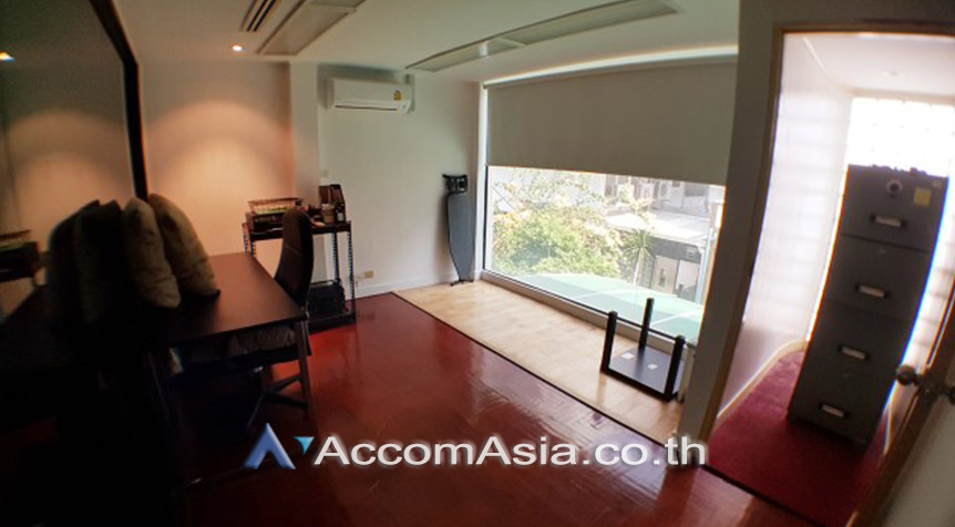 5  4 br Townhouse for rent and sale in Sukhumvit ,Bangkok BTS Phrom Phong AA26220