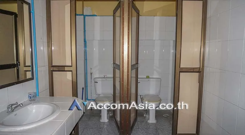 10  Building for rent and sale in Sukhumvit ,Bangkok  AA26223