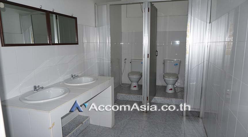19  Building for rent and sale in Sukhumvit ,Bangkok  AA26223