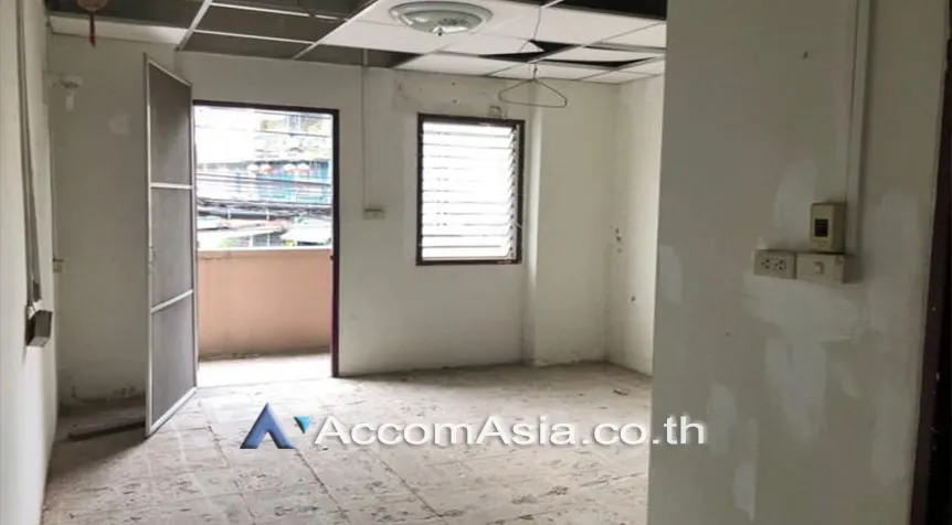 unit 20 Bedrooms  Building For Rent in Rama 3, Bangkok  near MRT Bang Sue (AA26249)