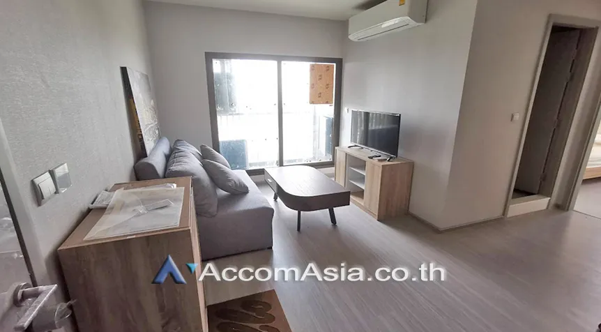unit 2 Bedrooms  Condominium For Rent in Sukhumvit, Bangkok  near BTS Bang Chak (AA26252)