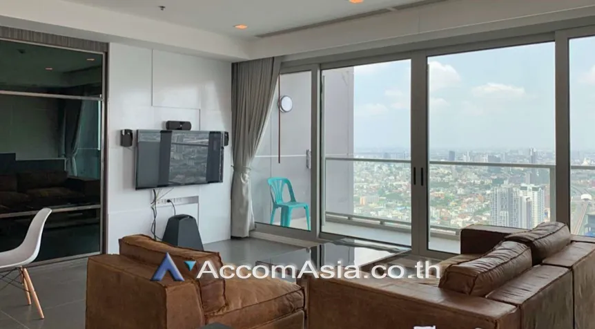 unit 2 Bedrooms  Condominium For Rent in Charoen Nakhon, Bangkok  near BTS Krung Thon Buri (AA26266)