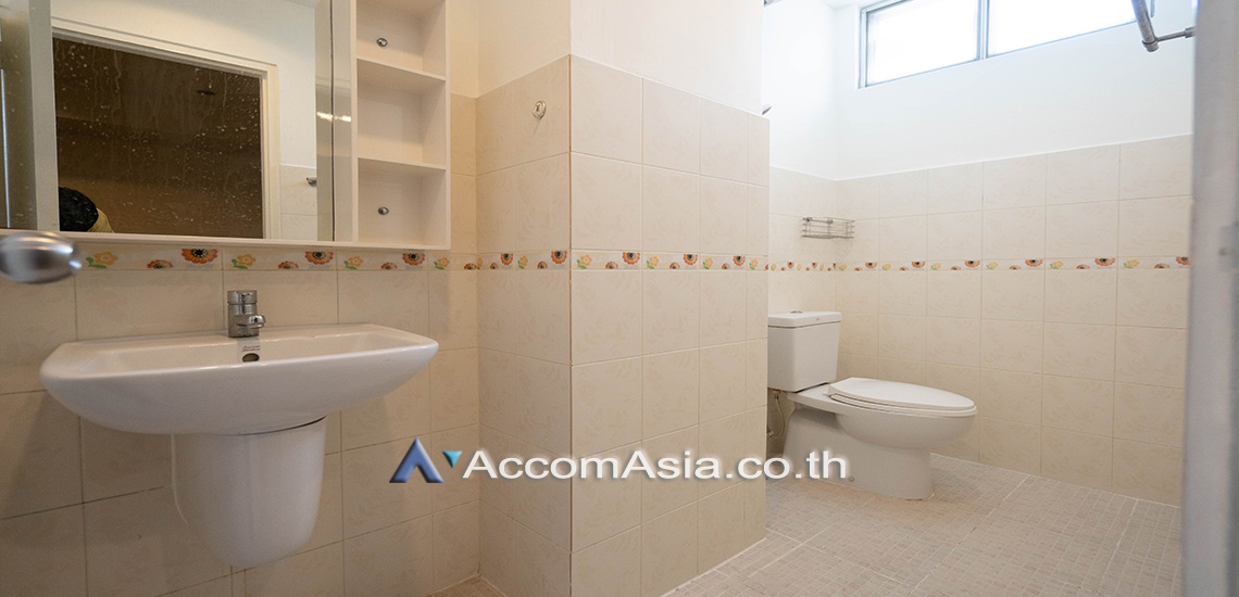 11  3 br Condominium For Rent in Sukhumvit ,Bangkok BTS Nana at The Heritage 24079