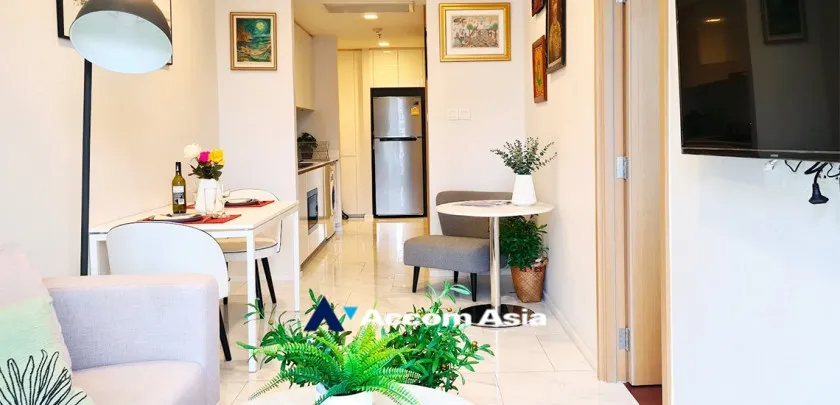unitHYDE Sukhumvit 11 Condominium