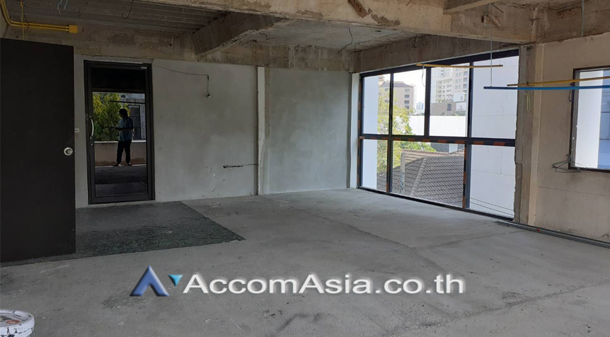 4  Shophouse For Rent in Sukhumvit ,Bangkok BTS Phrom Phong AA26283