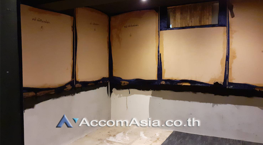 5  Shophouse For Rent in Sukhumvit ,Bangkok BTS Phrom Phong AA26283