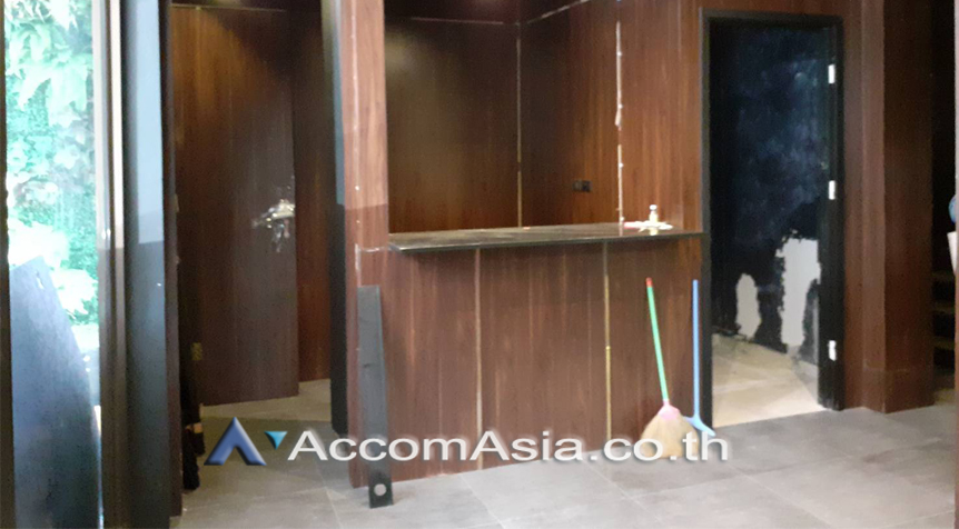 7  Shophouse For Rent in Sukhumvit ,Bangkok BTS Phrom Phong AA26283