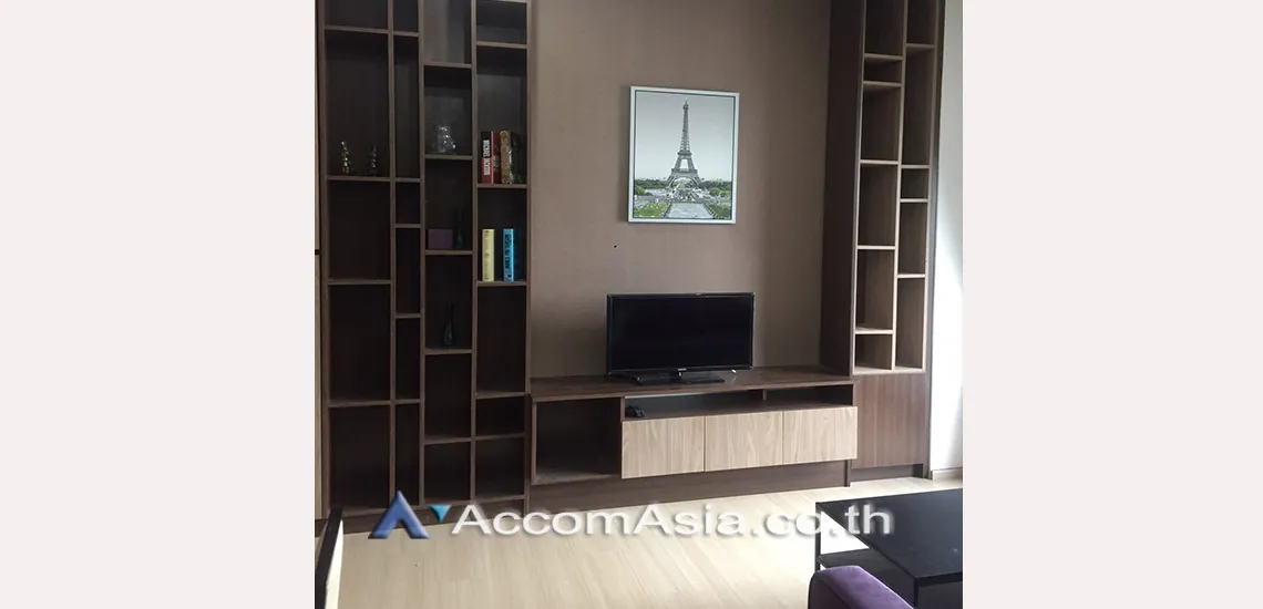 unit 2 Bedrooms  Condominium For Sale in Ratchadaphisek, Bangkok  near ARL Ramkhamhaeng - BTS Thong Lo (AA26294)