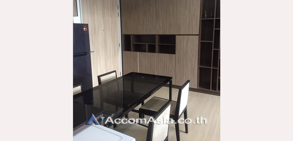 unit 2 Bedrooms  Condominium For Sale in Ratchadaphisek, Bangkok  near ARL Ramkhamhaeng - BTS Thong Lo (AA26294)