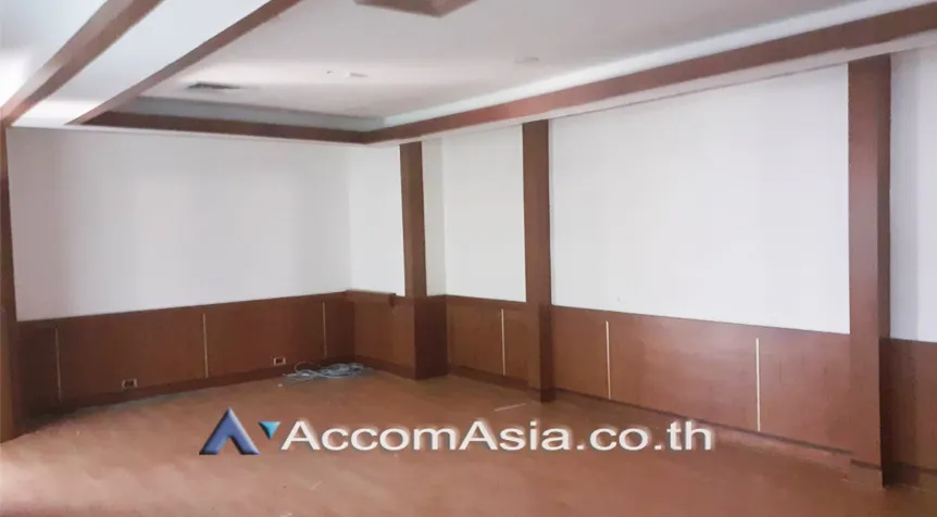  1  Office Space For Rent in Sukhumvit ,Bangkok MRT Sukhumvit - BTS Asok at Rajapark Building AA26338