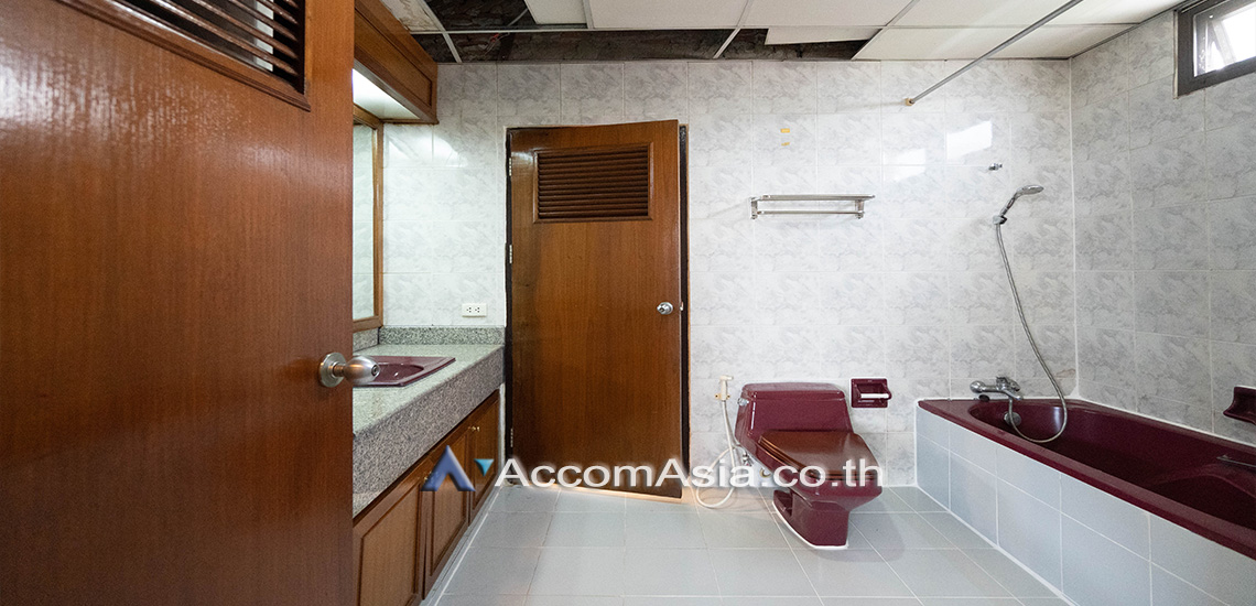 14  4 br Apartment For Rent in Sukhumvit ,Bangkok BTS Asok - MRT Sukhumvit at Suite For Family AA26375