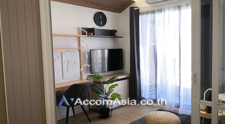unit 1 Bedroom  Condominium For Rent in Ploenchit, Bangkok  near MRT Sam Yan (AA26391)