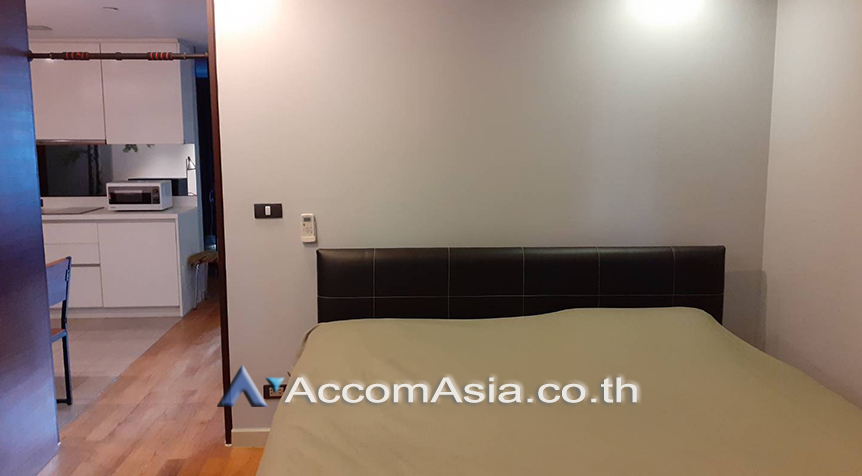 5  2 br Condominium For Sale in Silom ,Bangkok BTS Chong Nonsi at Quad Silom AA26394