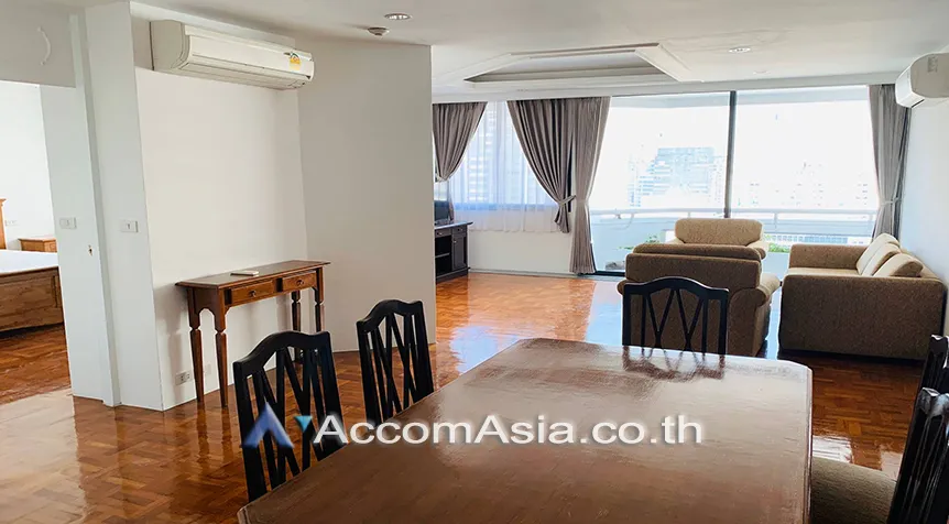 unit 3 Bedrooms  Apartment For Rent in Silom, Bangkok  near BTS Chong Nonsi (AA26423)