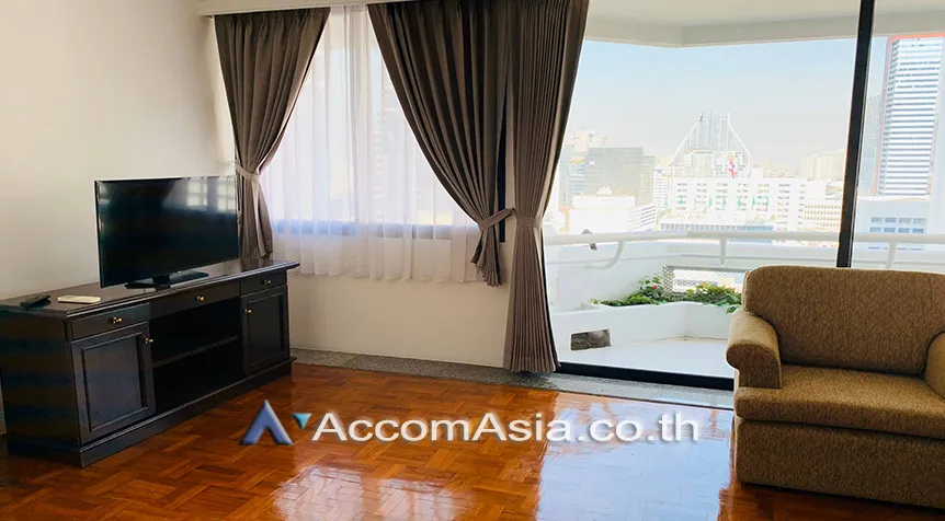 unit 3 Bedrooms  Apartment For Rent in Silom, Bangkok  near BTS Chong Nonsi (AA26423)