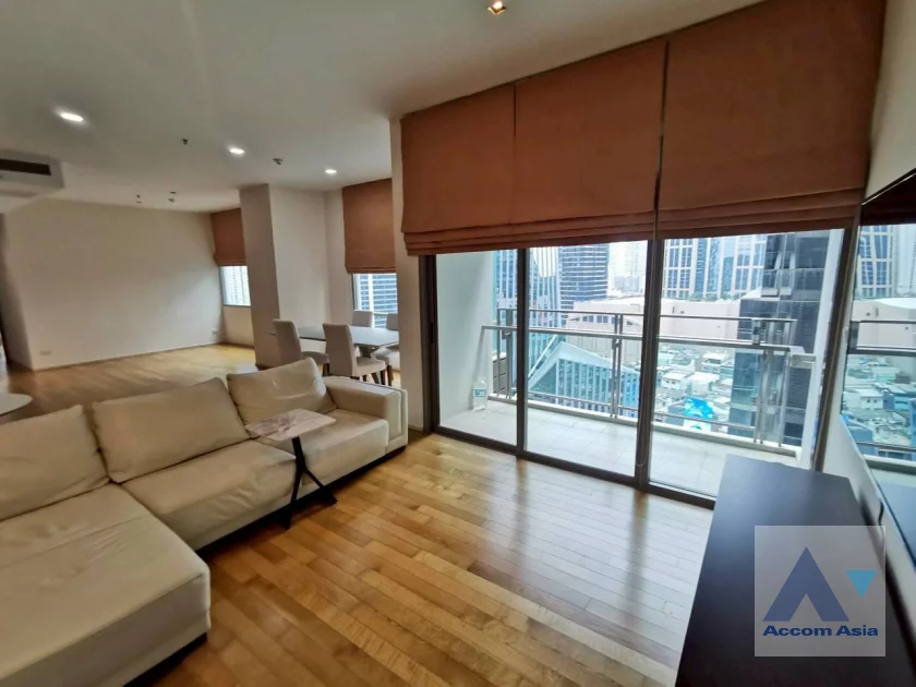 Pet friendly condominium for rent in Sukhumvit, Bangkok Code AA26433