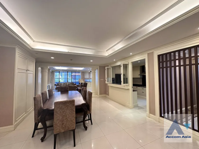 unitPet friendly |  3 Bedrooms  Condominium For Rent in Sukhumvit, Bangkok  near BTS Phrom Phong (AA26442)