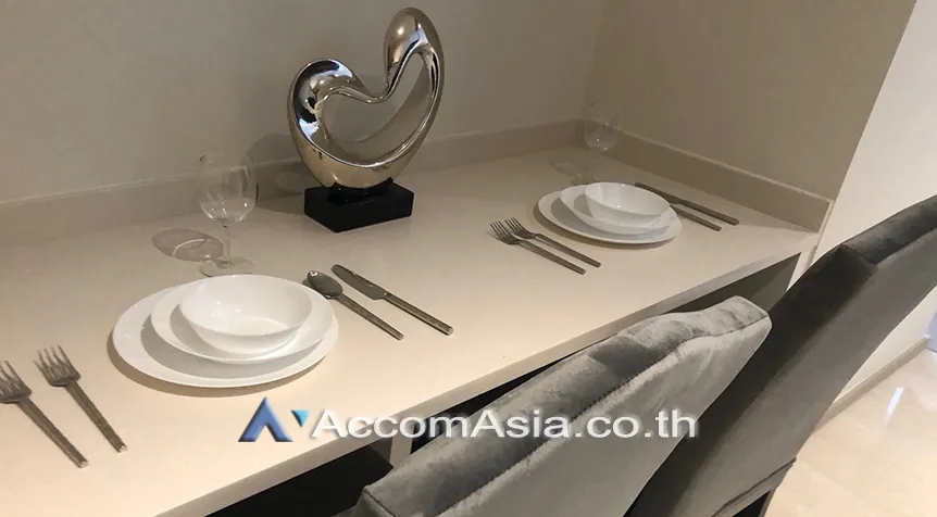 unit 1 Bedroom  Condominium For Rent in Silom, Bangkok  near MRT Sam Yan (AA26472)