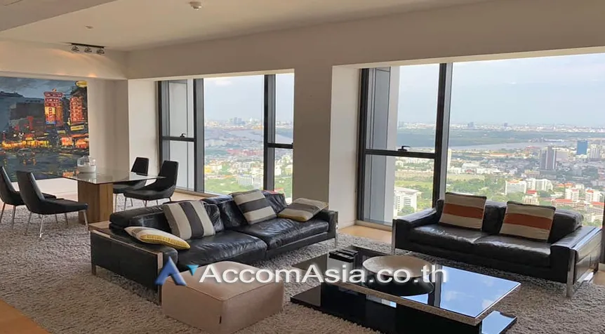unit 3 Bedrooms  Condominium For Rent in Sathorn, Bangkok  near BTS Chong Nonsi - MRT Lumphini (AA26493)