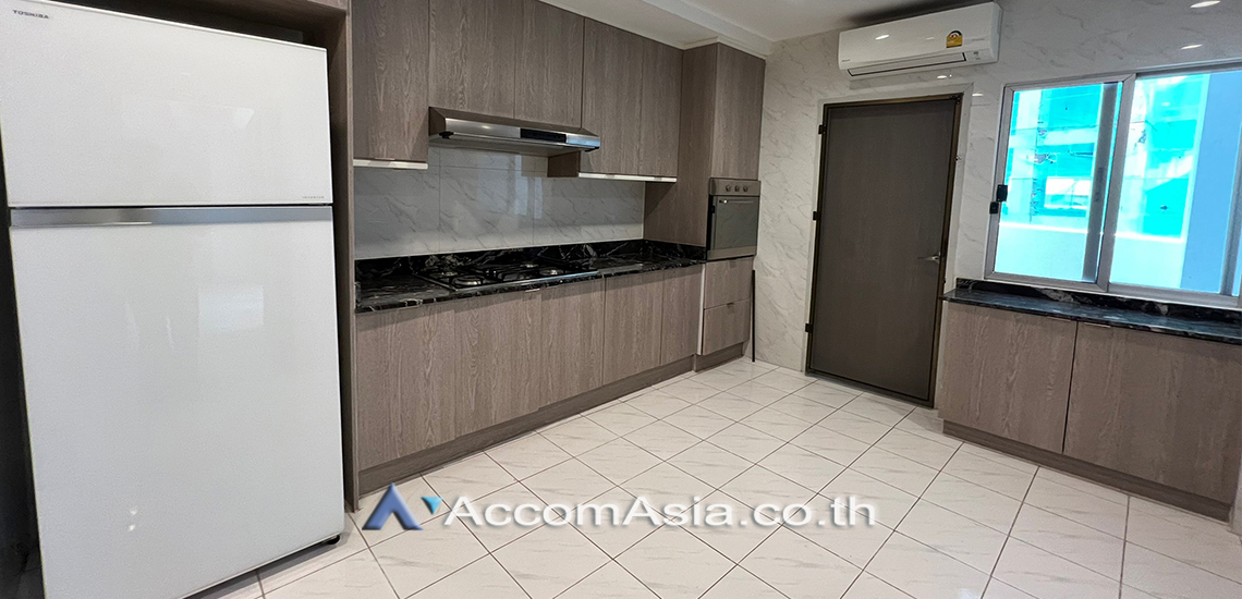 7  4 br Apartment For Rent in Sukhumvit ,Bangkok MRT Sukhumvit - BTS Asok at Newly renovated modern style living place AA26521