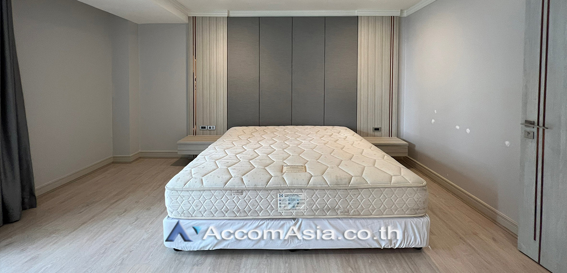 11  4 br Apartment For Rent in Sukhumvit ,Bangkok MRT Sukhumvit - BTS Asok at Newly renovated modern style living place AA26521