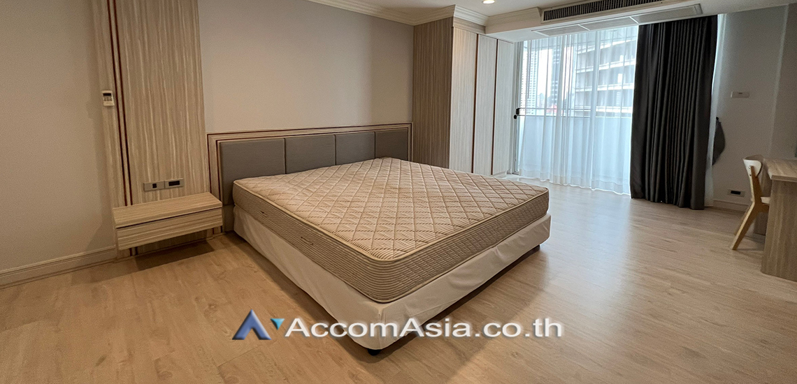 17  4 br Apartment For Rent in Sukhumvit ,Bangkok MRT Sukhumvit - BTS Asok at Newly renovated modern style living place AA26521
