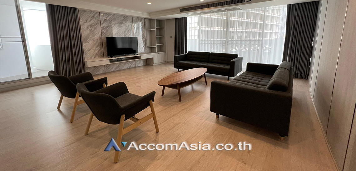  1  4 br Apartment For Rent in Sukhumvit ,Bangkok MRT Sukhumvit - BTS Asok at Newly renovated modern style living place AA26521