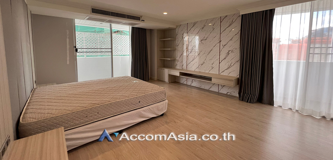 14  4 br Apartment For Rent in Sukhumvit ,Bangkok MRT Sukhumvit - BTS Asok at Newly renovated modern style living place AA26521