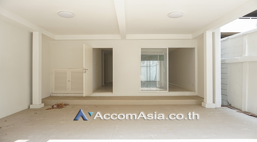  2  3 br Townhouse For Rent in Sukhumvit ,Bangkok BTS Nana AA26522