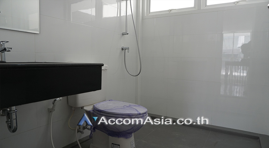 11  3 br Townhouse For Rent in Sukhumvit ,Bangkok BTS Nana AA26522