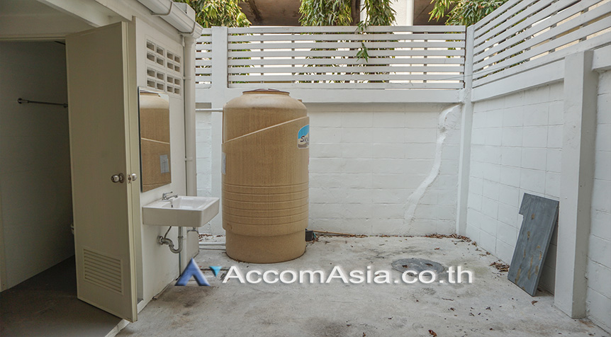 4  3 br Townhouse For Rent in Sukhumvit ,Bangkok BTS Nana AA26522