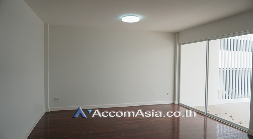 6  3 br Townhouse For Rent in Sukhumvit ,Bangkok BTS Nana AA26522