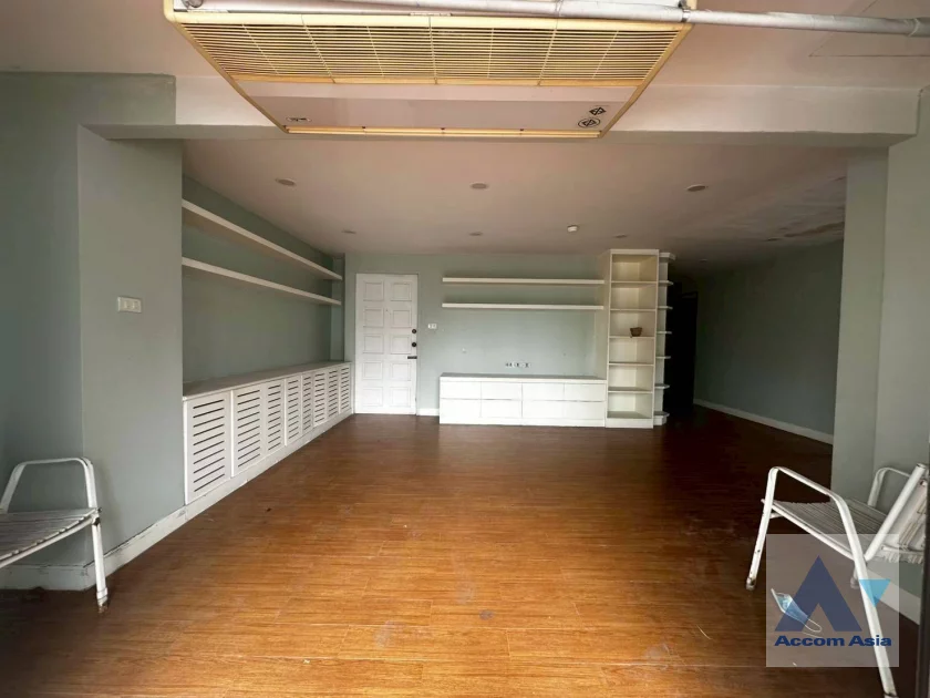 11  2 br Condominium for rent and sale in Sukhumvit ,Bangkok MRT Sukhumvit - BTS Asok at Ruamjai Heights AA26526