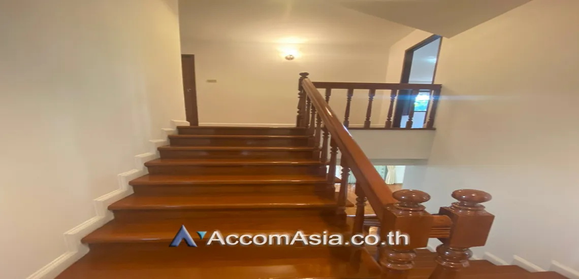 12  4 br House for rent and sale in Sukhumvit ,Bangkok BTS Phrom Phong at Kid Friendly House Compound AA26529