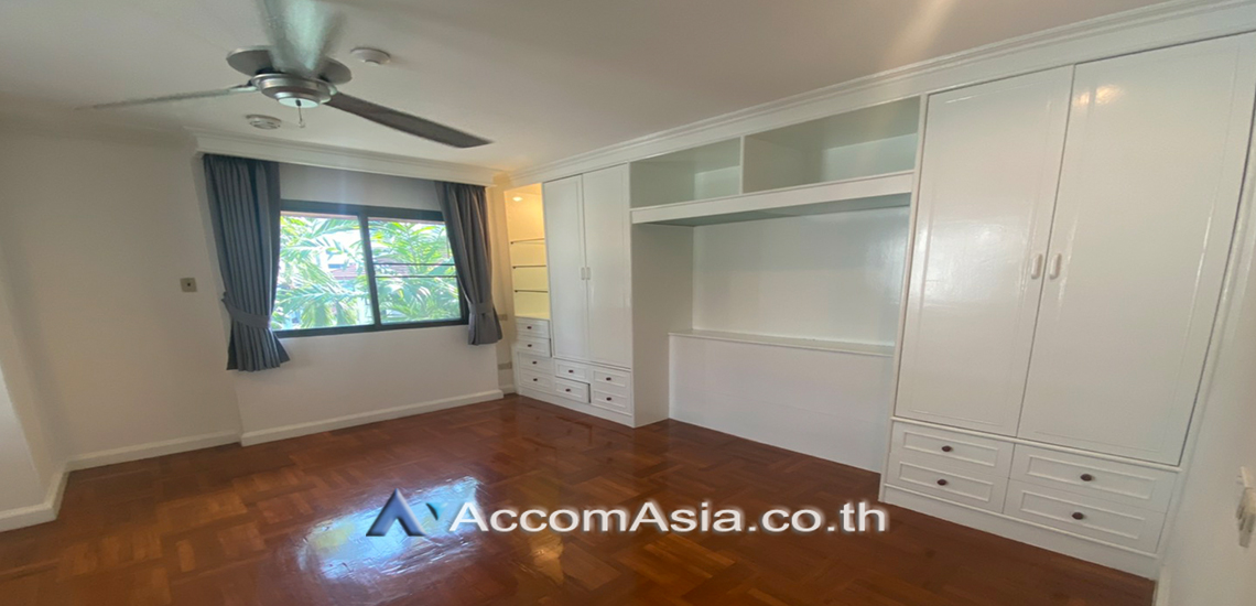 8  4 br House for rent and sale in Sukhumvit ,Bangkok BTS Phrom Phong at Kid Friendly House Compound AA26529