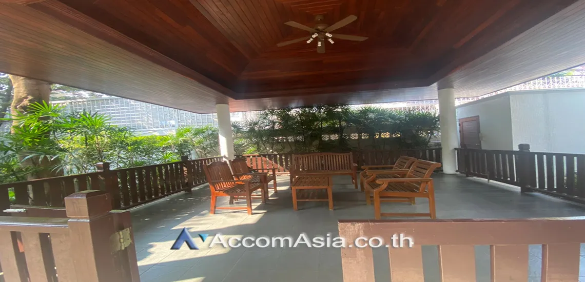 16  4 br House for rent and sale in Sukhumvit ,Bangkok BTS Phrom Phong at Kid Friendly House Compound AA26529
