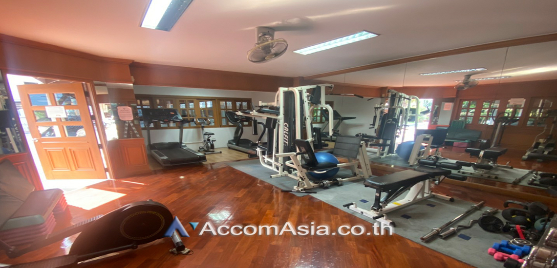 20  4 br House for rent and sale in Sukhumvit ,Bangkok BTS Phrom Phong at Kid Friendly House Compound AA26529