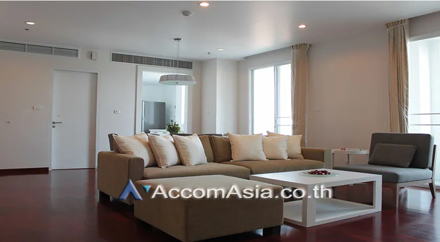 unit 2 Bedrooms  Apartment For Rent in Sukhumvit, Bangkok  near BTS Phrom Phong (AA26539)