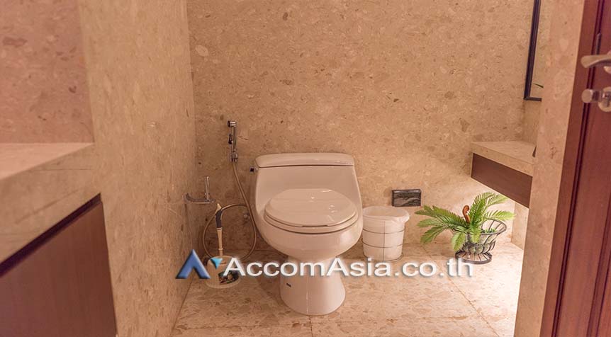 15  3 br Condominium For Rent in Ploenchit ,Bangkok BTS Ratchadamri at The Rajdamri AA26563