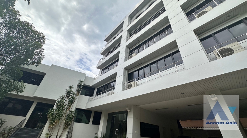  2  Studio Building For Sale in Sukhumvit ,Bangkok BTS Phra khanong AA26619