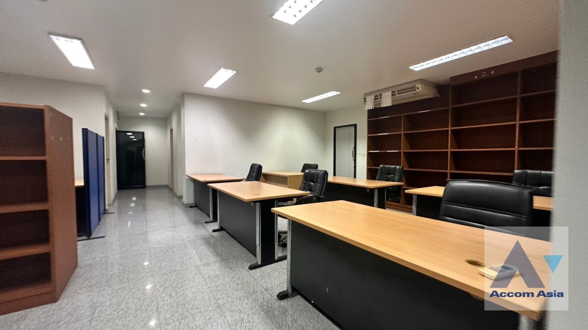 7  Studio Building For Sale in Sukhumvit ,Bangkok BTS Phra khanong AA26619