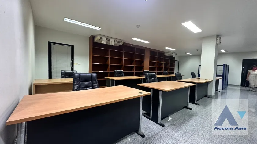 8  Studio Building For Sale in Sukhumvit ,Bangkok BTS Phra khanong AA26619