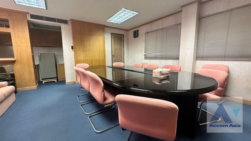 26  Studio Building For Sale in Sukhumvit ,Bangkok BTS Phra khanong AA26619