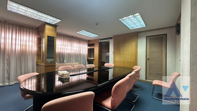 24  Studio Building For Sale in Sukhumvit ,Bangkok BTS Phra khanong AA26619