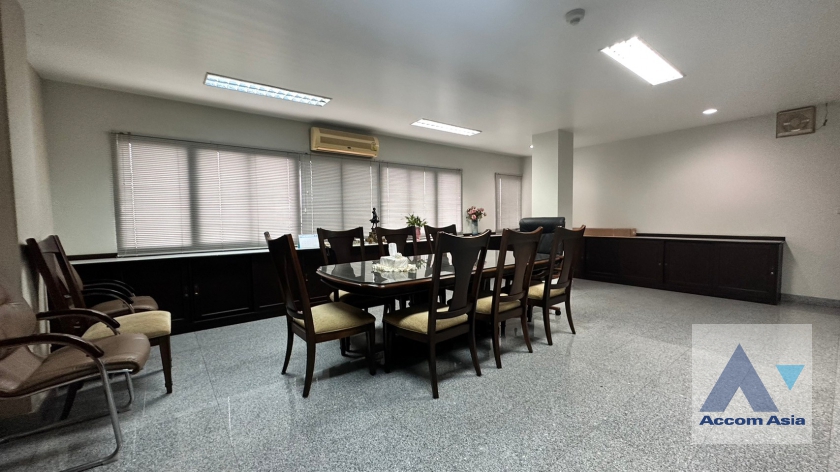 23  Studio Building For Sale in Sukhumvit ,Bangkok BTS Phra khanong AA26619